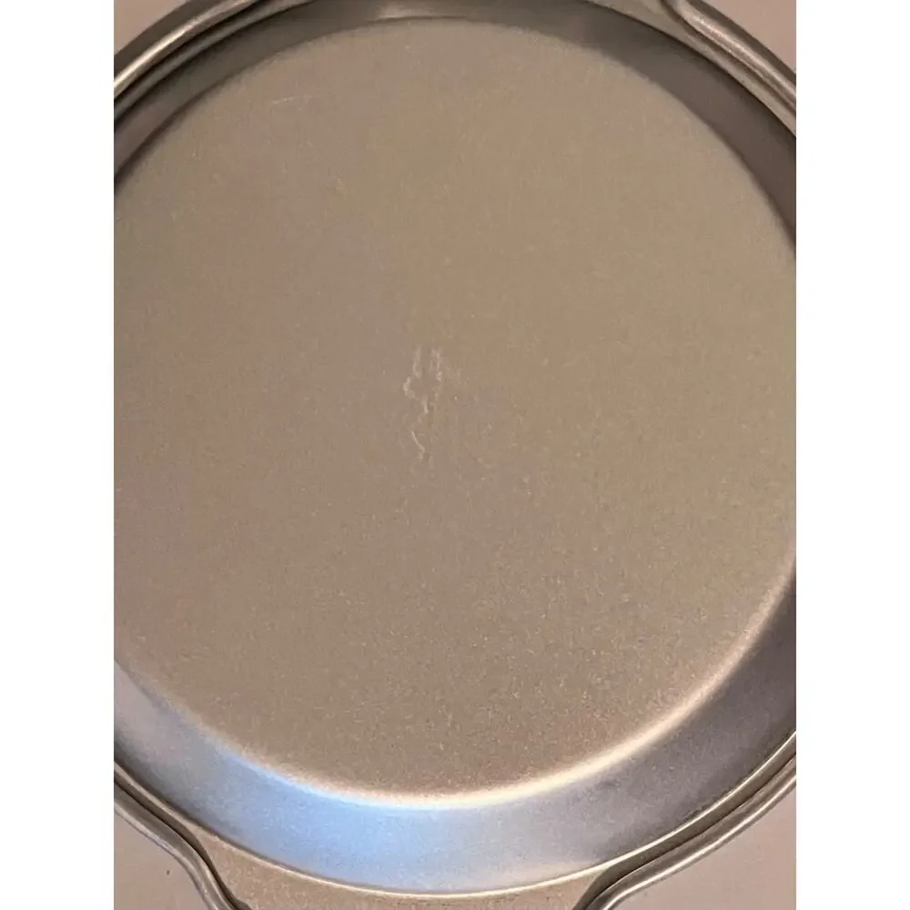 NEW Pampered Chef 9 Inch Professional Quality Pie Pan - Aluminized Steel